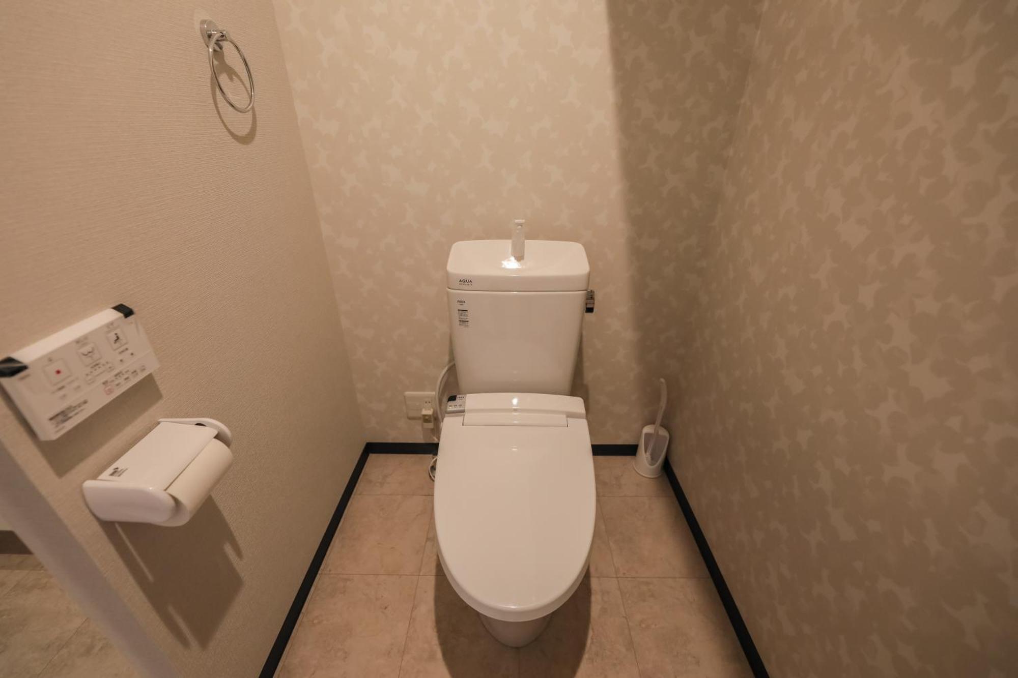 小田別荘 難波 Oda Villa Namba โอซาก้า ภายนอก รูปภาพ