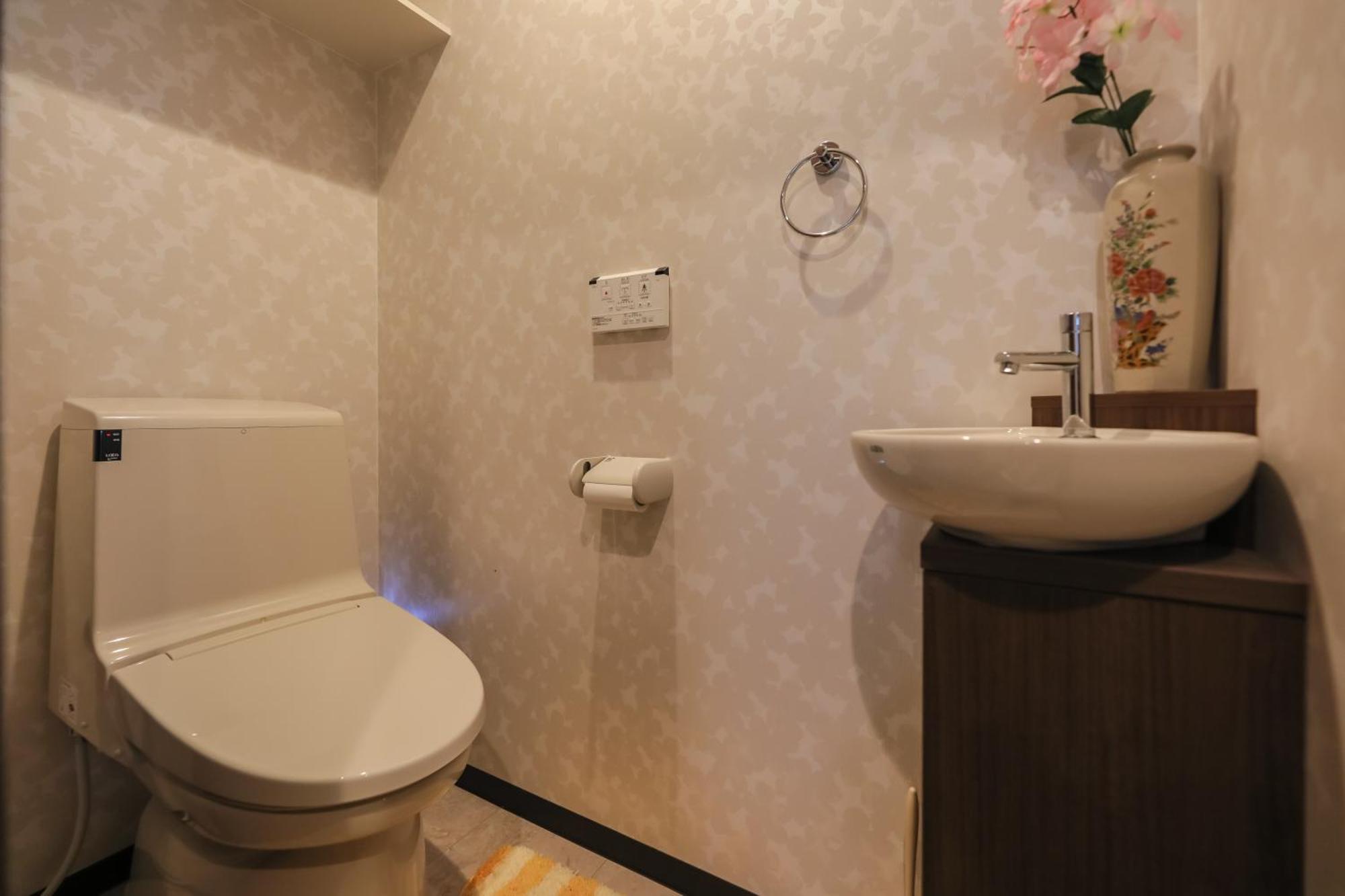 小田別荘 難波 Oda Villa Namba โอซาก้า ภายนอก รูปภาพ